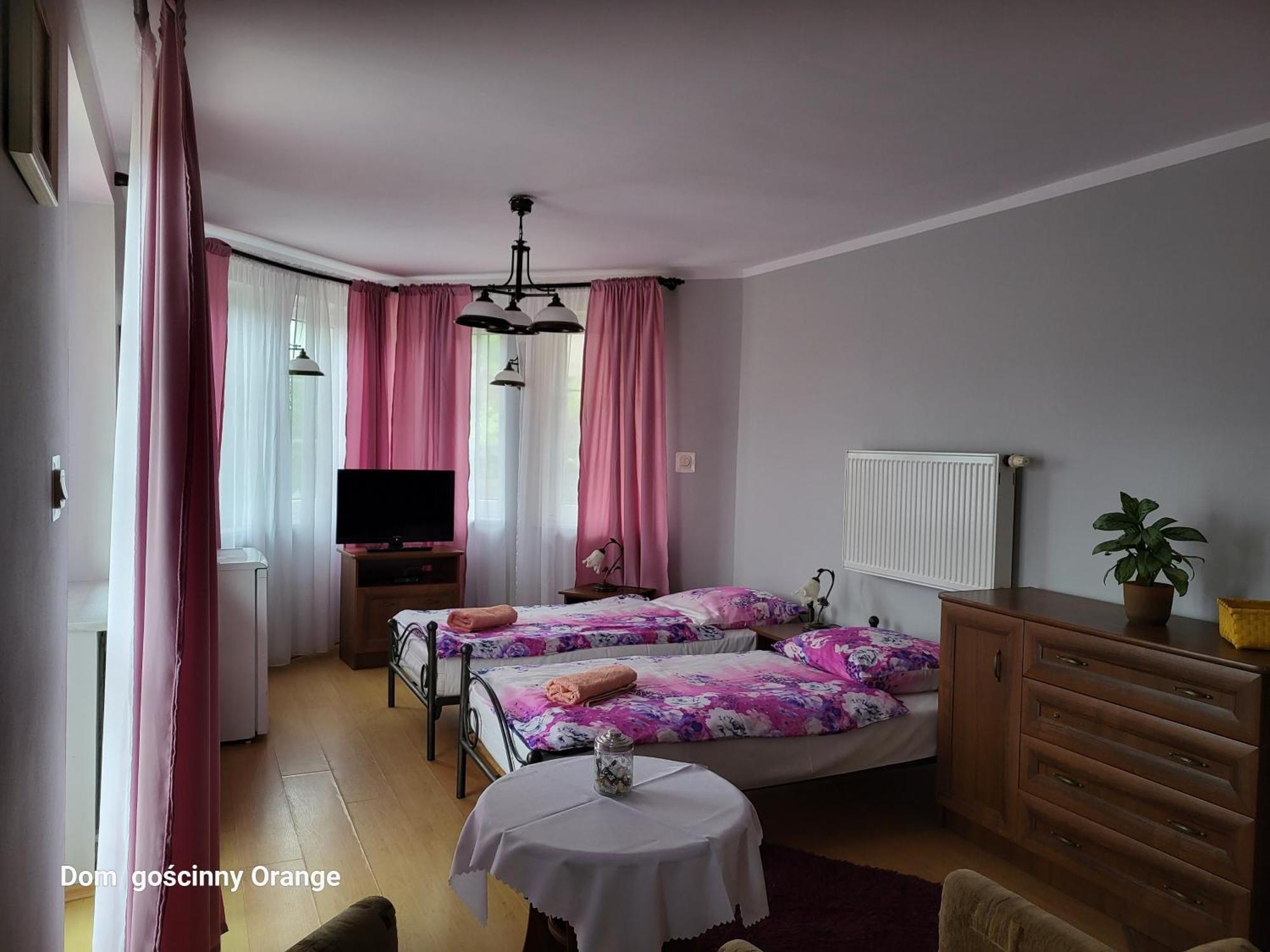 Dom Goscinny Orange Wysowa-Zdrój Habitación foto